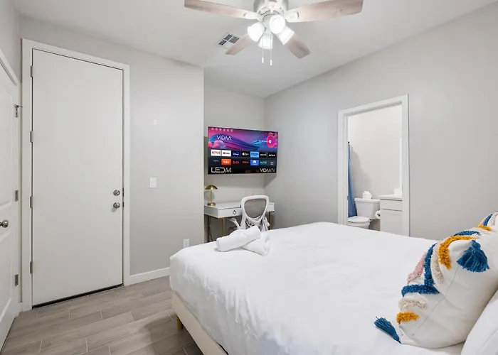 2b2b With Free Parking And Premium Beds *